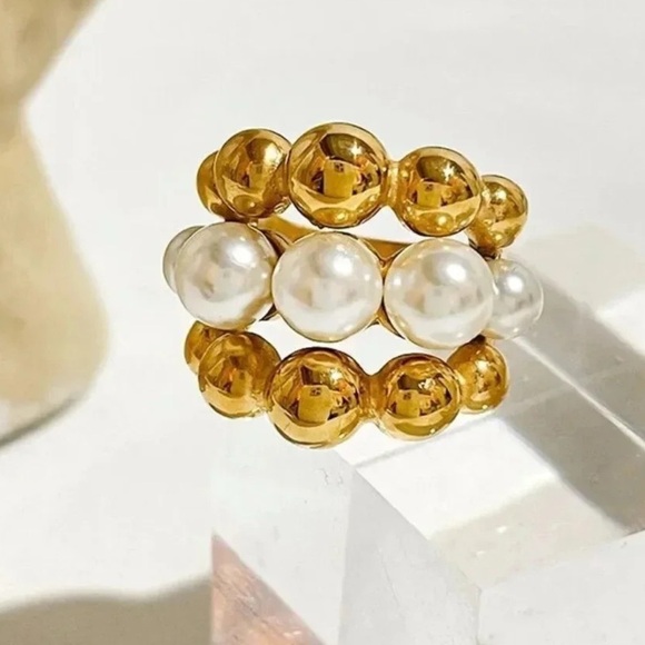 Baroque Pearl Gold Rings - Picture 3 of 11